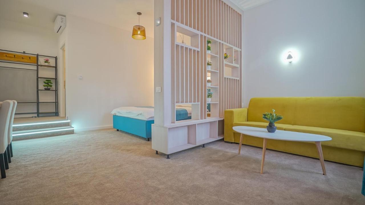 Zoom Rooms 브라쇼브 외부 사진