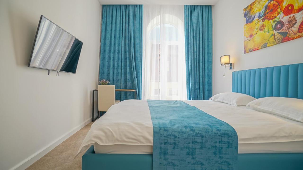 Zoom Rooms 브라쇼브 외부 사진