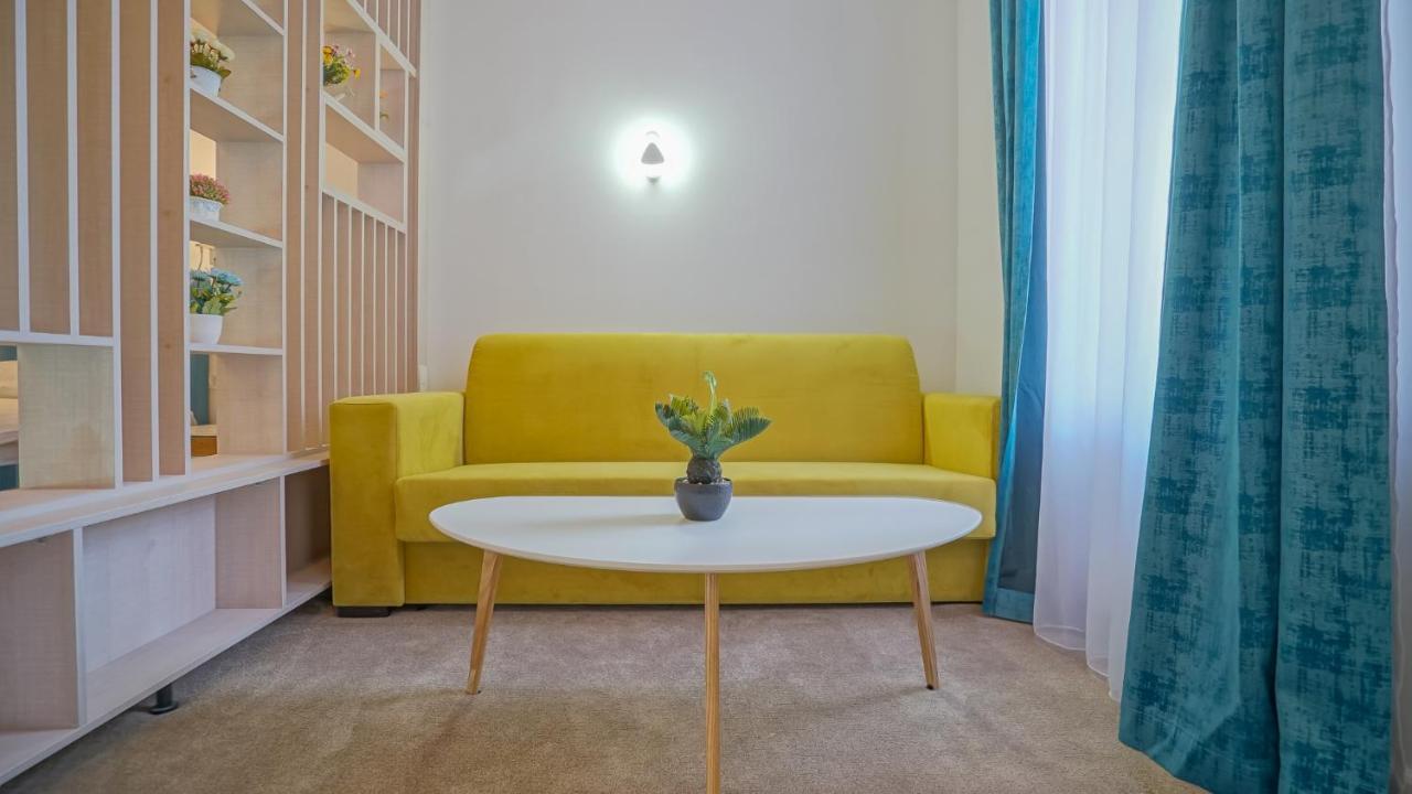 Zoom Rooms 브라쇼브 외부 사진